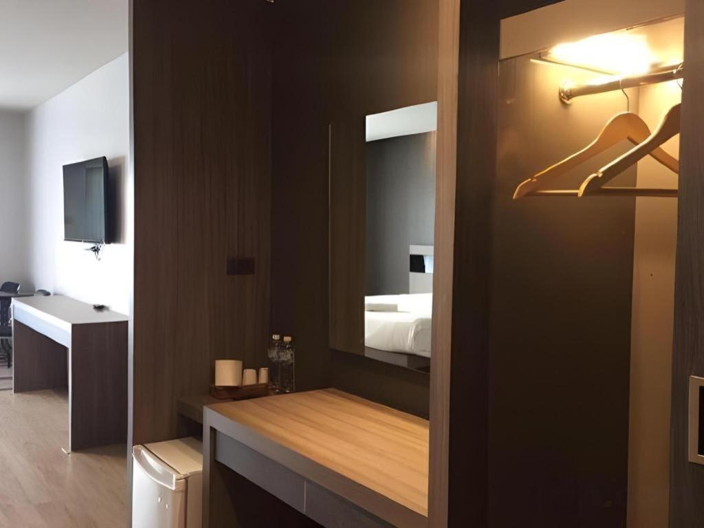 Melodi Hotel Dannok Sadao Exteriör bild